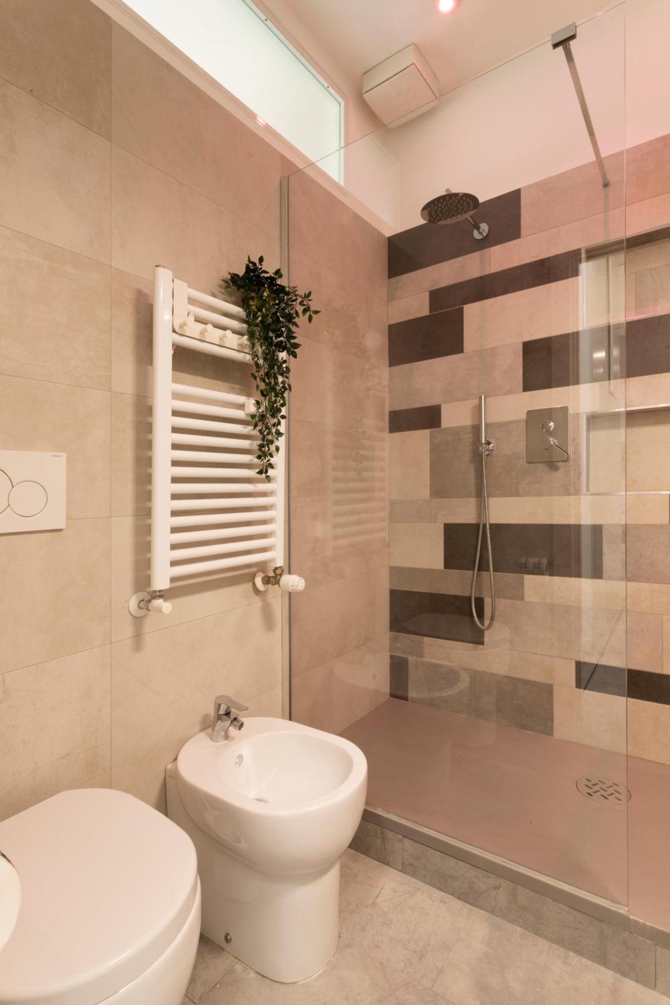 Grazia Modern And Cozy Close To Tiburtina Station Rome